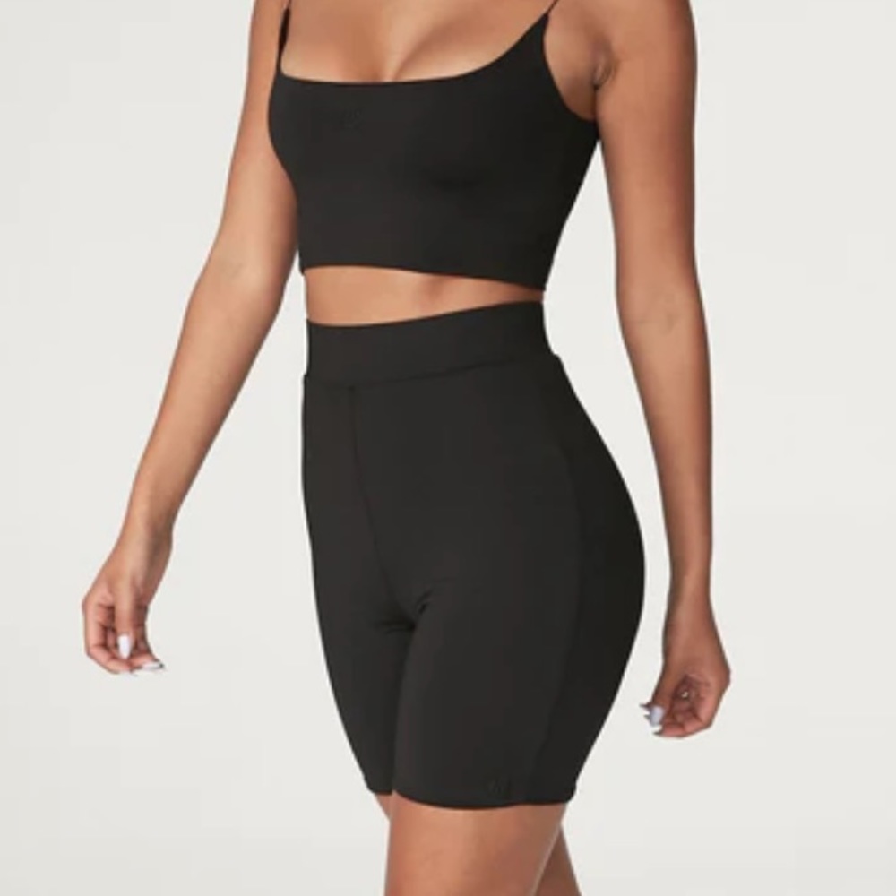 MESHKI High Waisted Biker Short - Picture 1 of 3